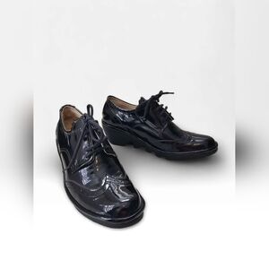 FLY LONDON Palt Black Patent Leather Wingtip Lace Up Wedge Oxfords 36/5.5-6